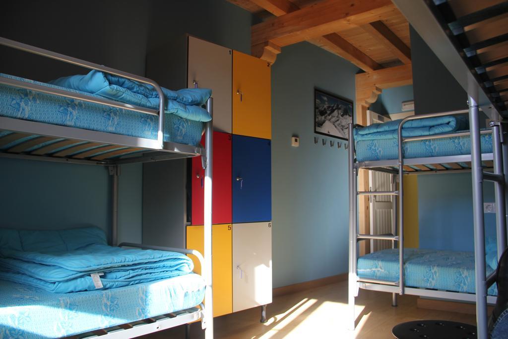 Hostel Curavacas Triollo Szoba fotó